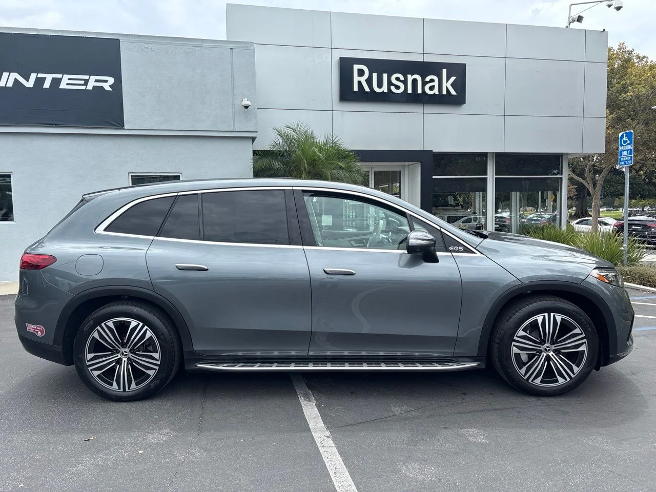 Certified Used 2023 Gray Mercedes-Benz 450 Sport Utility Premium Trim w/Third Row Seats image 1