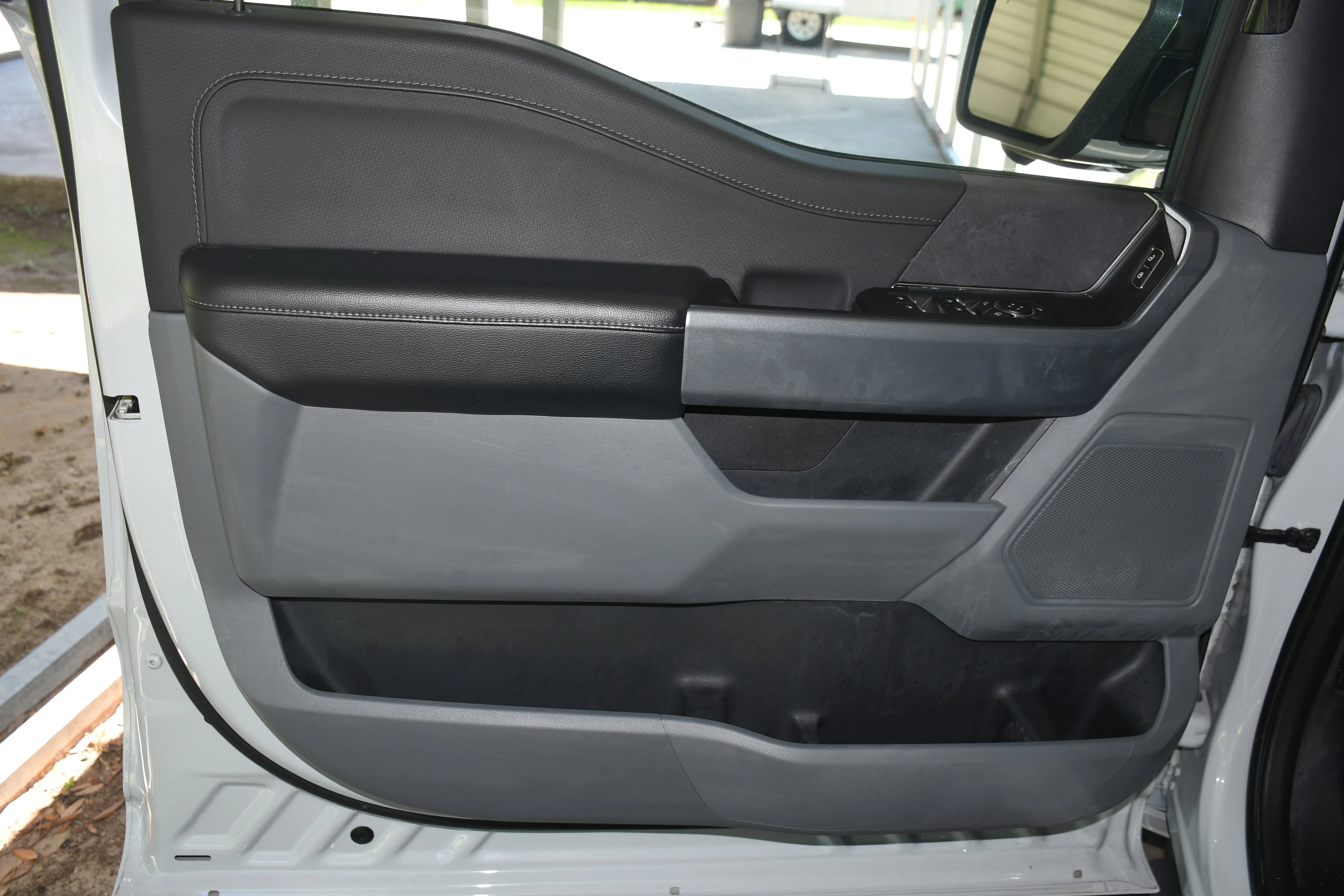 Used 2024 White Ford XLT image 8