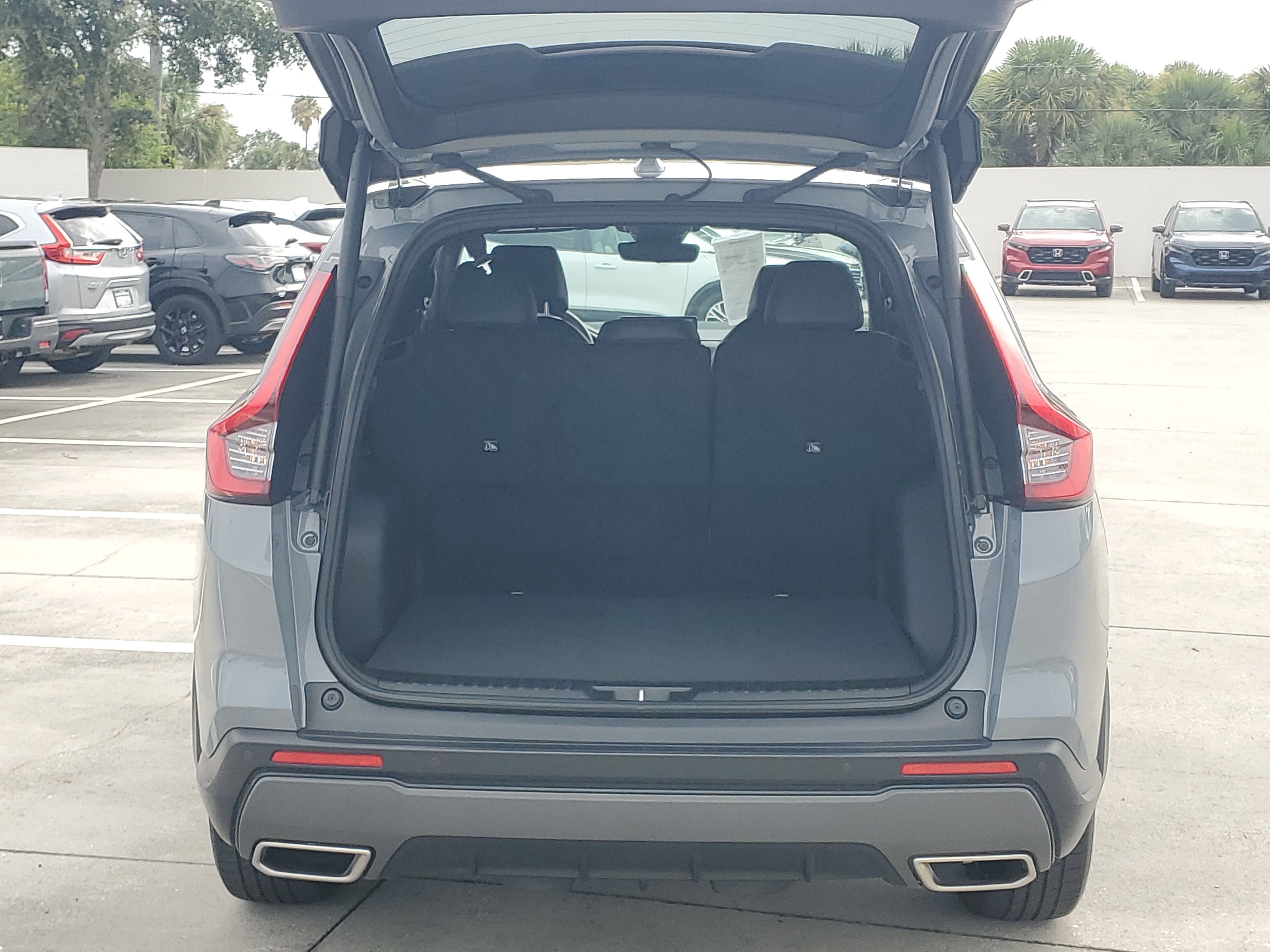 Used 2024 Gray Honda Sport-L image 8