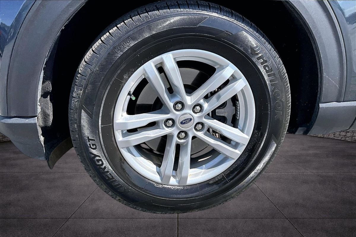 Used 2024 Blue Ford XLT image 8