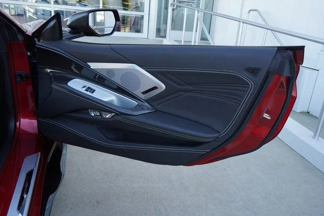 2025 Chevrolet Corvette 3LZ - Photo 17