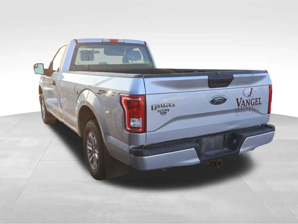 Used 2017 Silver Ford XL image 23