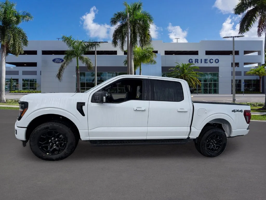 New 2026 Oxford White Ford XLT image 4