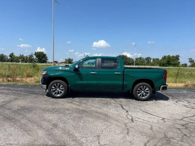 New 2026 Special Exterior Color Chevrolet LT image 2