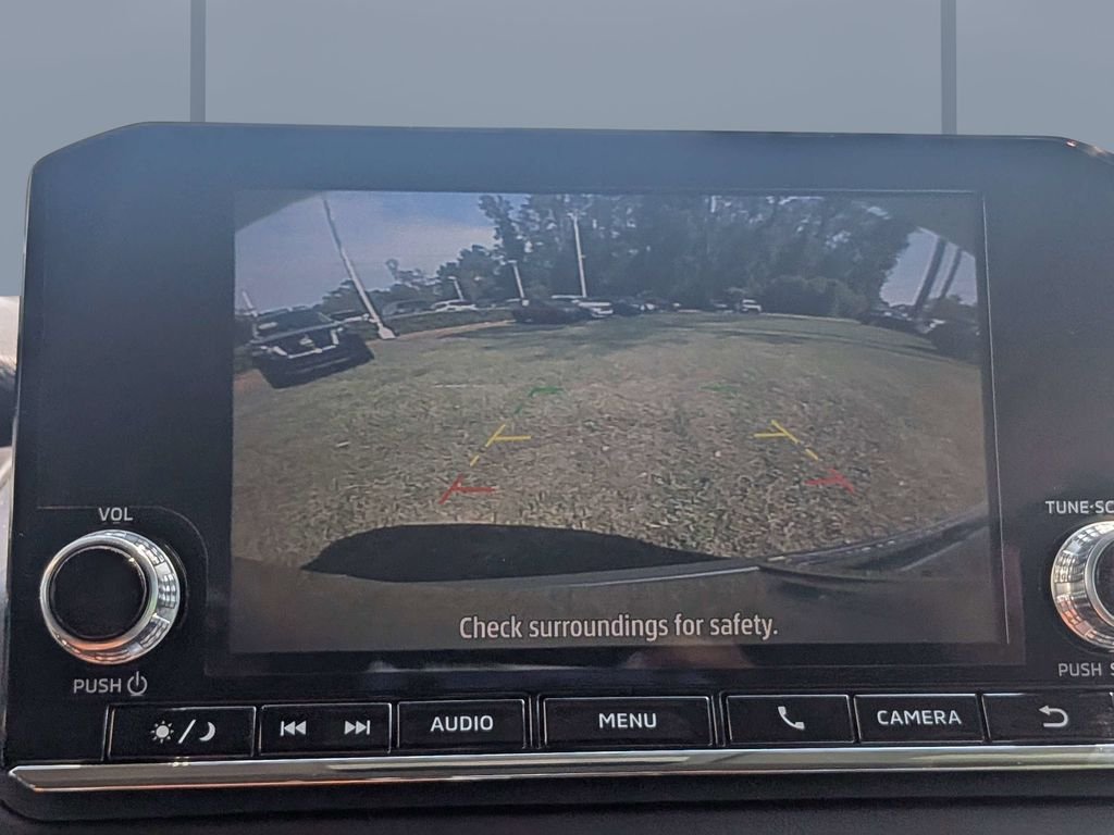 Used 2024  Mitsubishi ES image 20