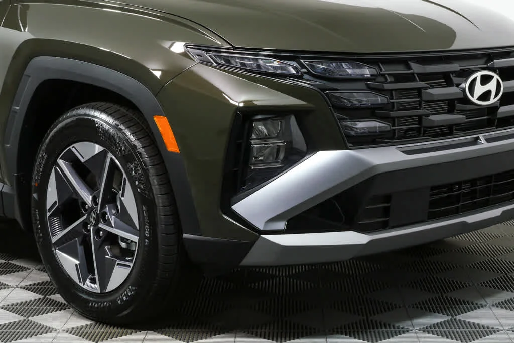 New 2026 Rockwood Green Hyundai SEL FWD image 13