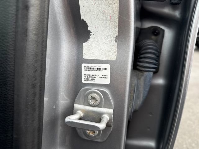 Used 2017 Billet Silver Metallic Clearcoat Jeep Sport image 17