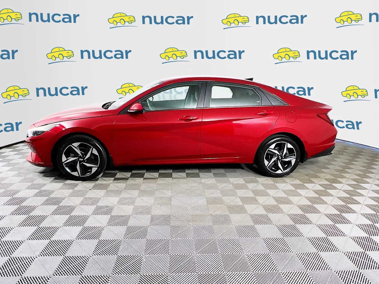 Used 2023 Scarlet Red Pearl Hyundai SEL image 4