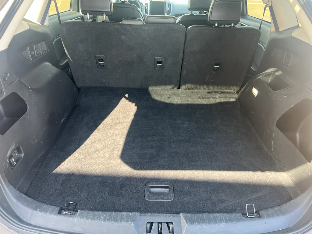 Used 2024 Carbonized Gray Metallic Ford SEL image 9