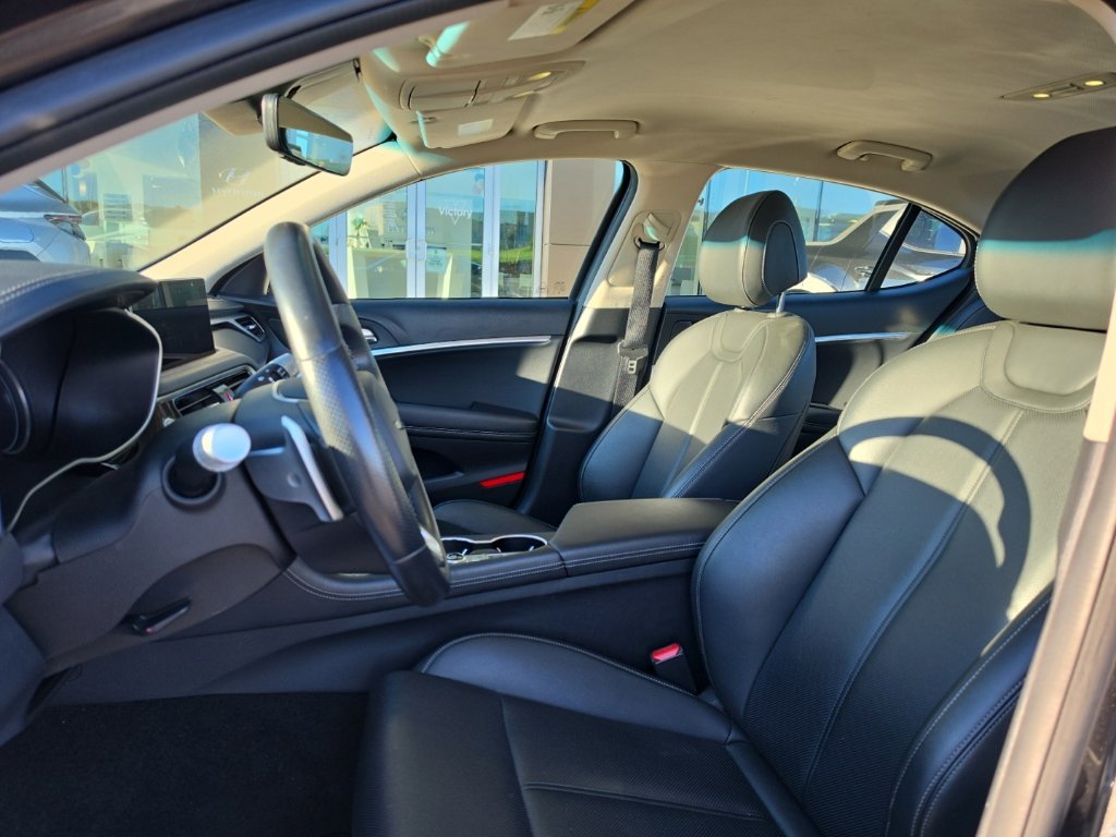 Used 2025 Gray Genesis 2.5T image 11