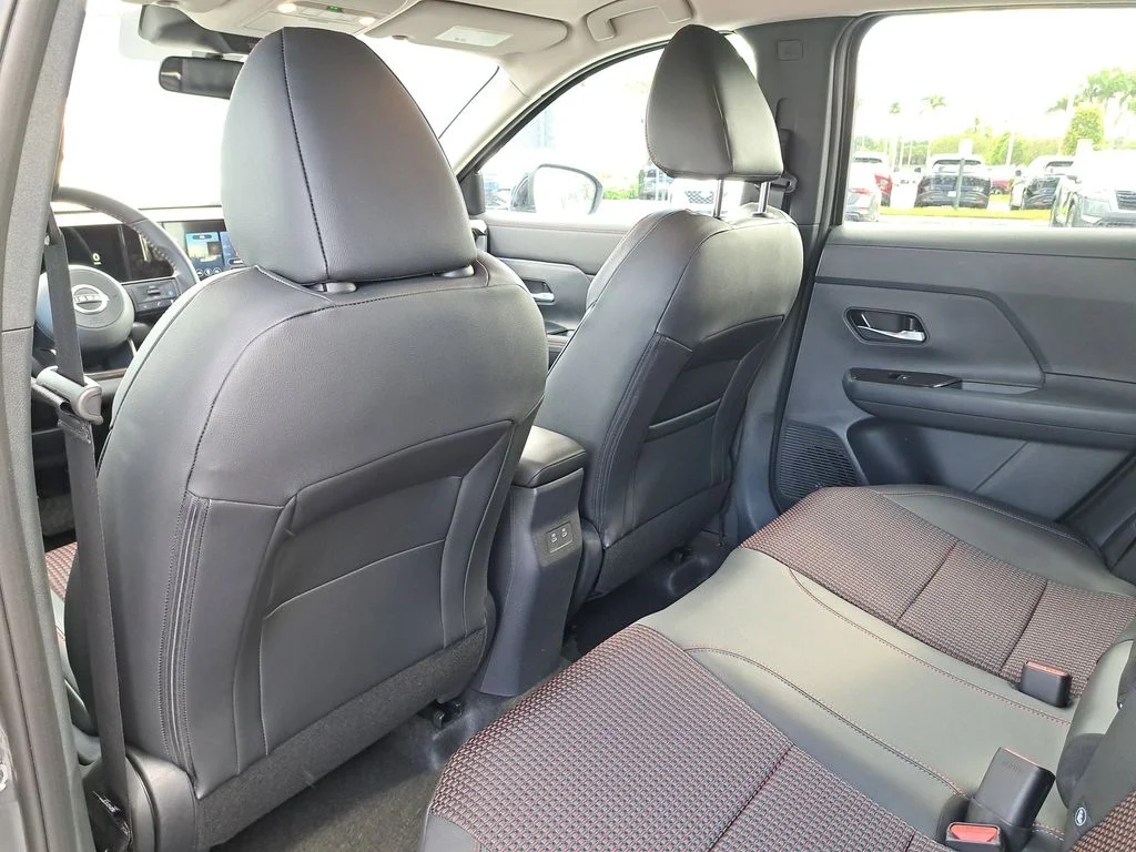 2026 Nissan KICKS SR - Photo 11