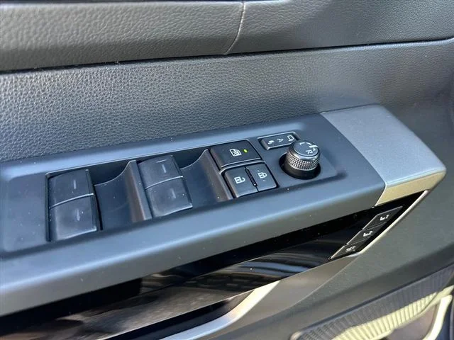 2026 Toyota Tundra Limited - Photo 15