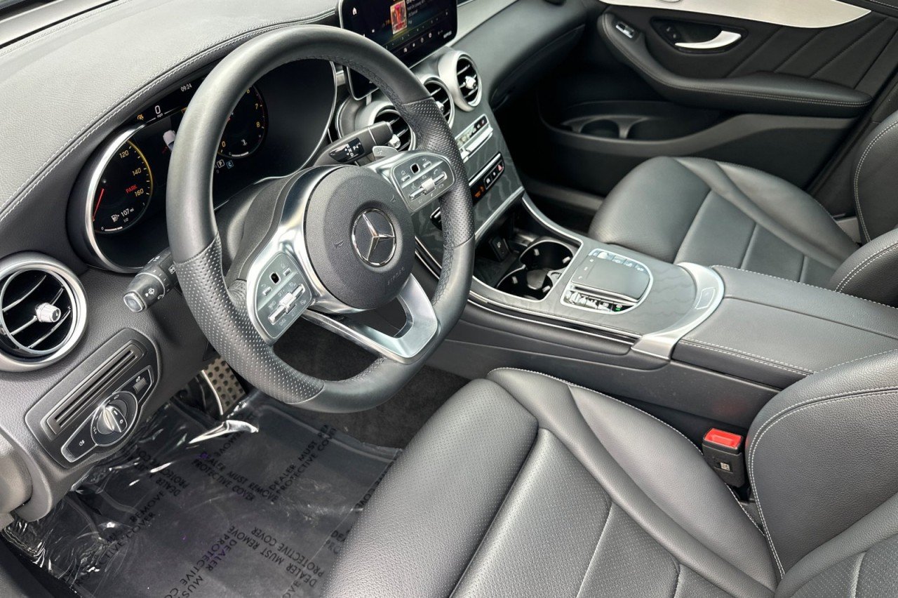 Used 2023 Polar White Mercedes-Benz GLC 300 image 9