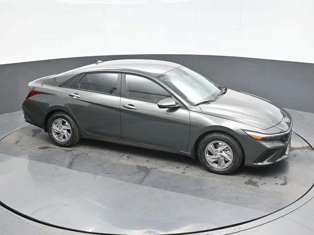 New 2026 Gray Hyundai SE image 15