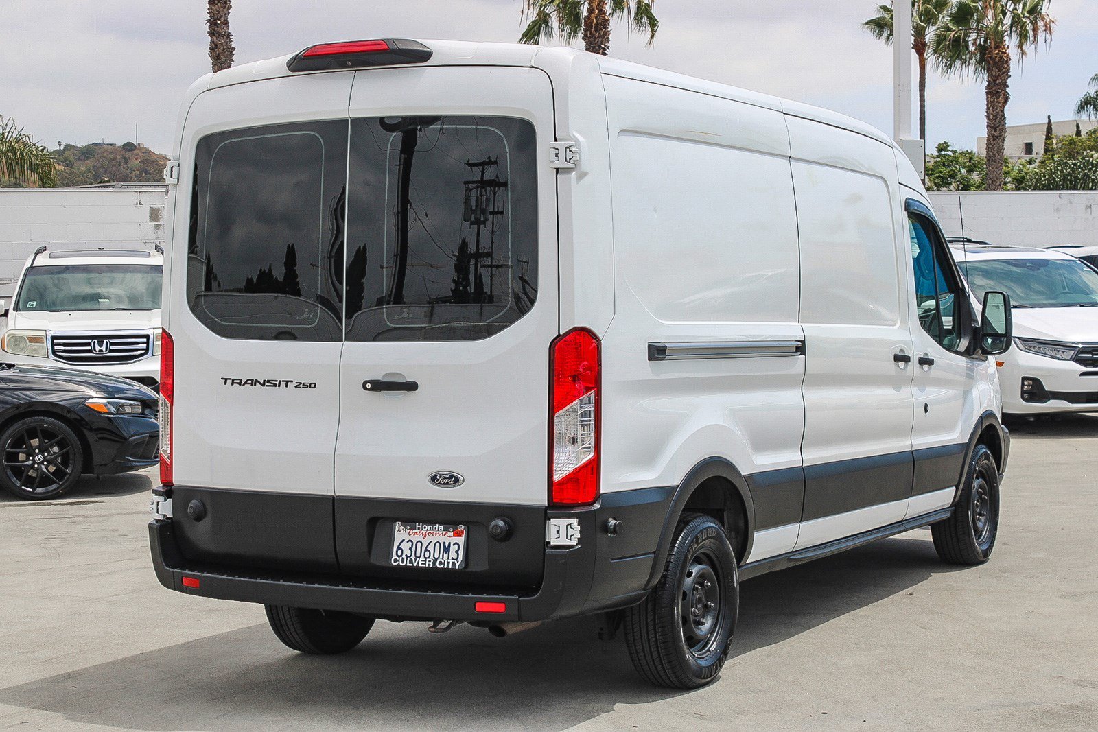 Used 2019 Oxford White Ford Base image 8