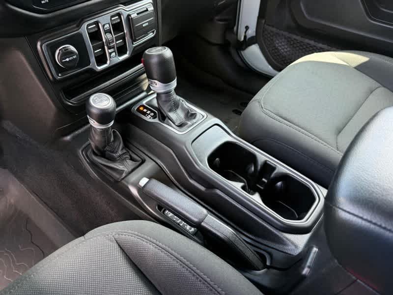 Used 2023 Earl Clearcoat Jeep Willys image 21
