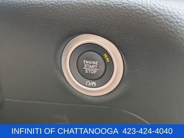 Used 2025 Black Chrysler Limited image 13