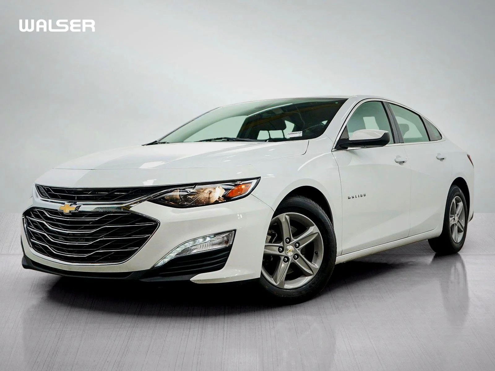Used 2022 Summit White Chevrolet LT image 1