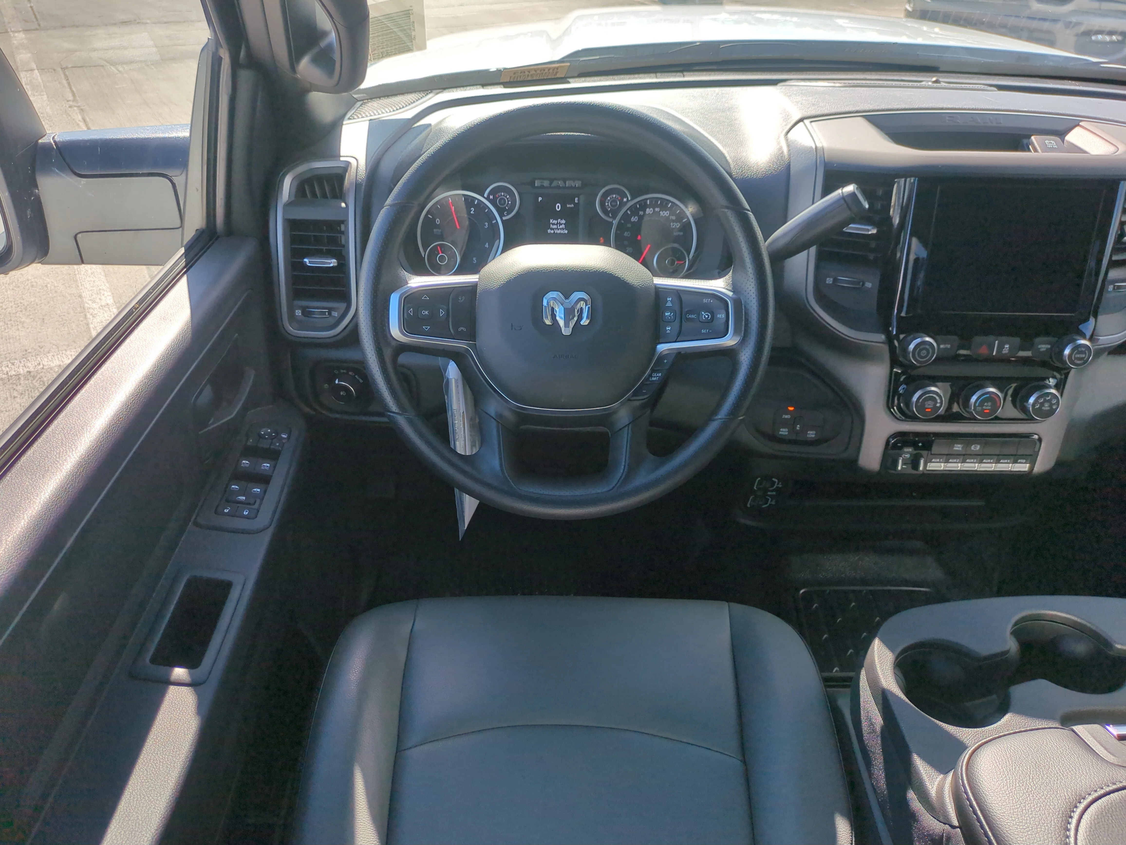 2026 RAM 3500 Chassis Tradesman - Photo 14