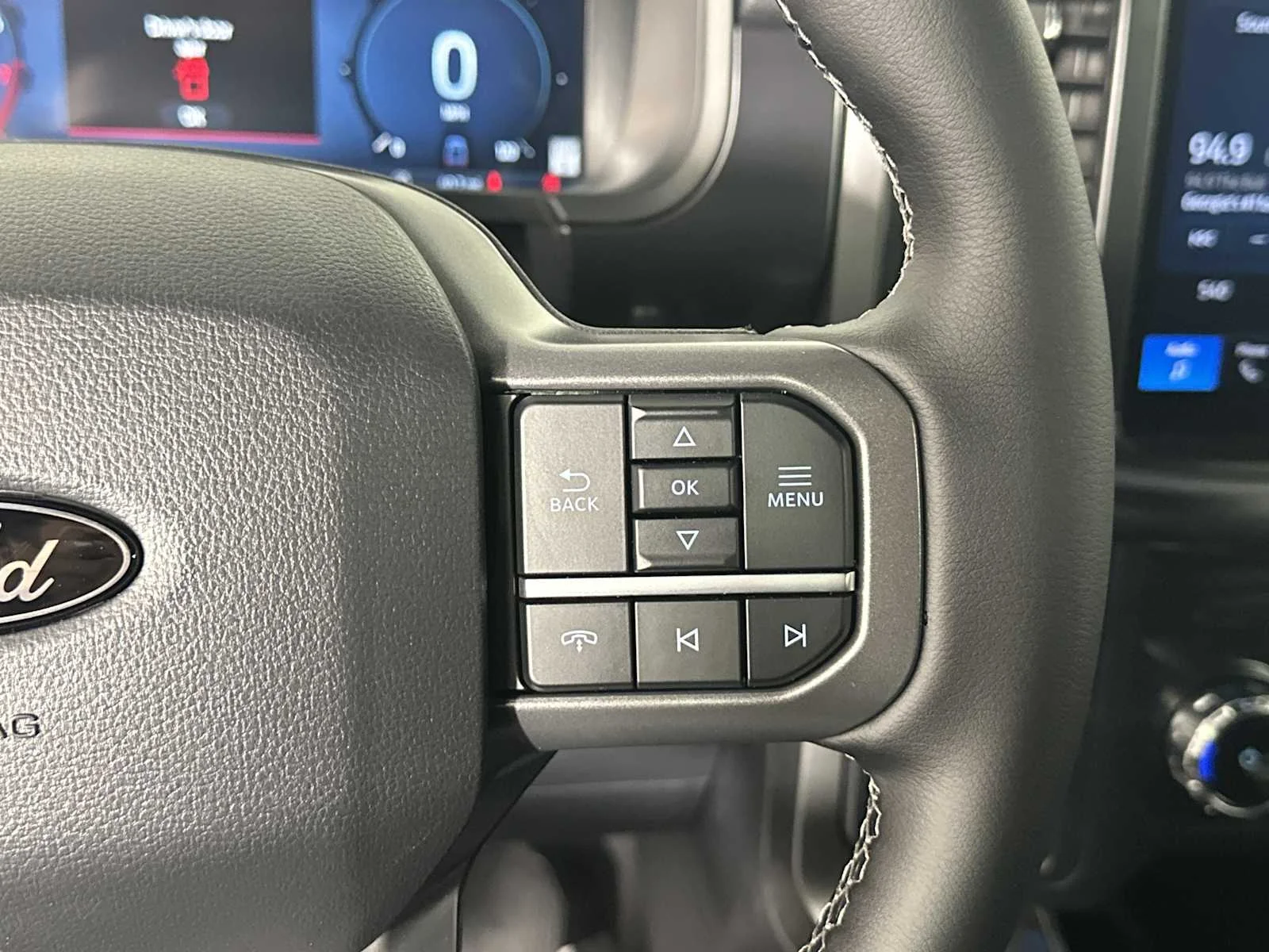 New 2026 Avalanche Gray Ford LARIAT image 31