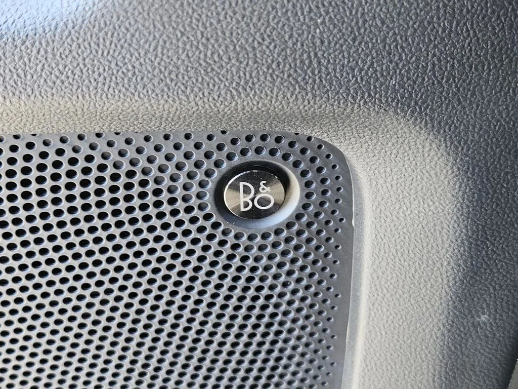 New 2026 Carbonized Gray Metallic Ford Outer Banks® image 27