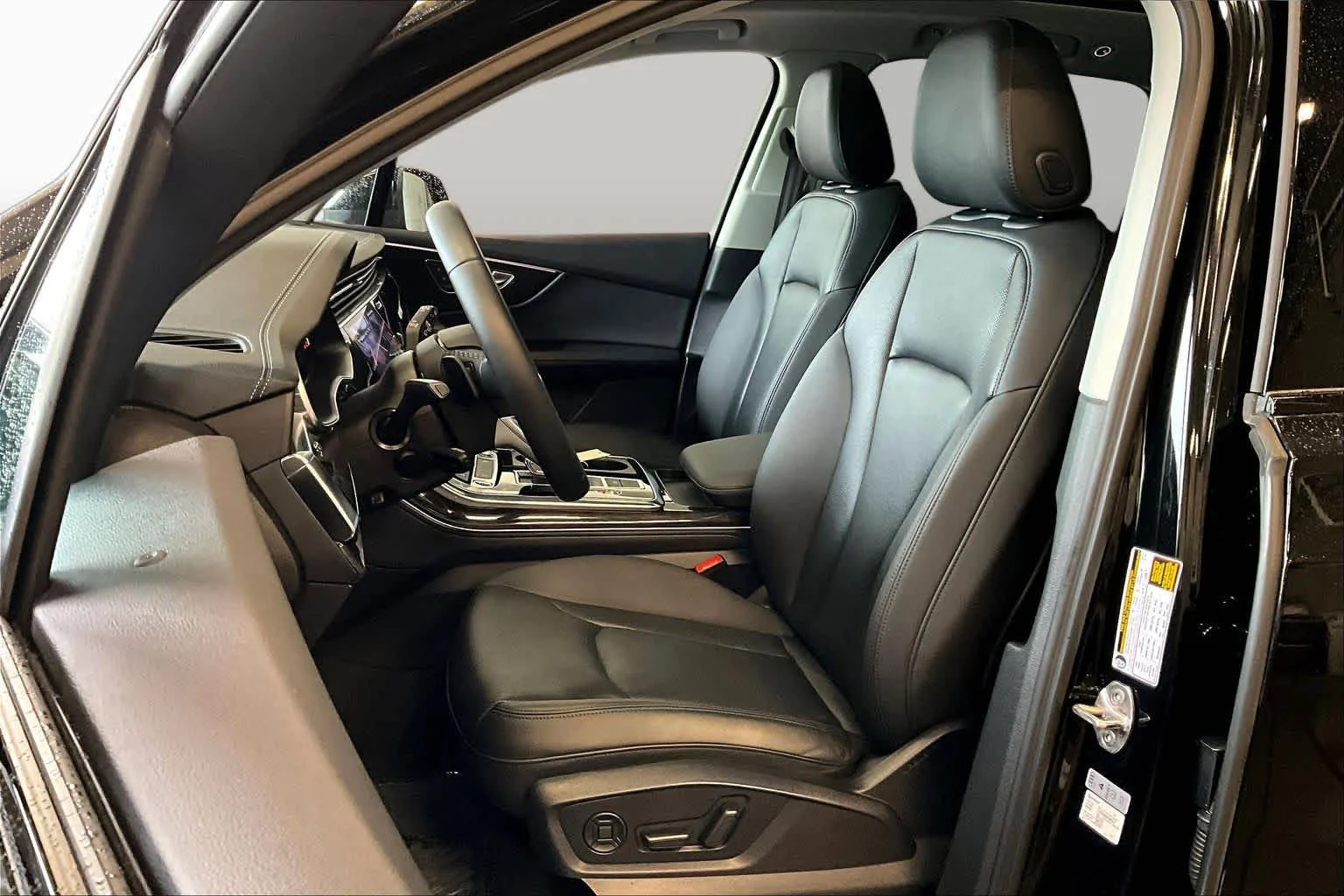 Used 2023 Mythos Black Metallic Audi Premium Plus image 8