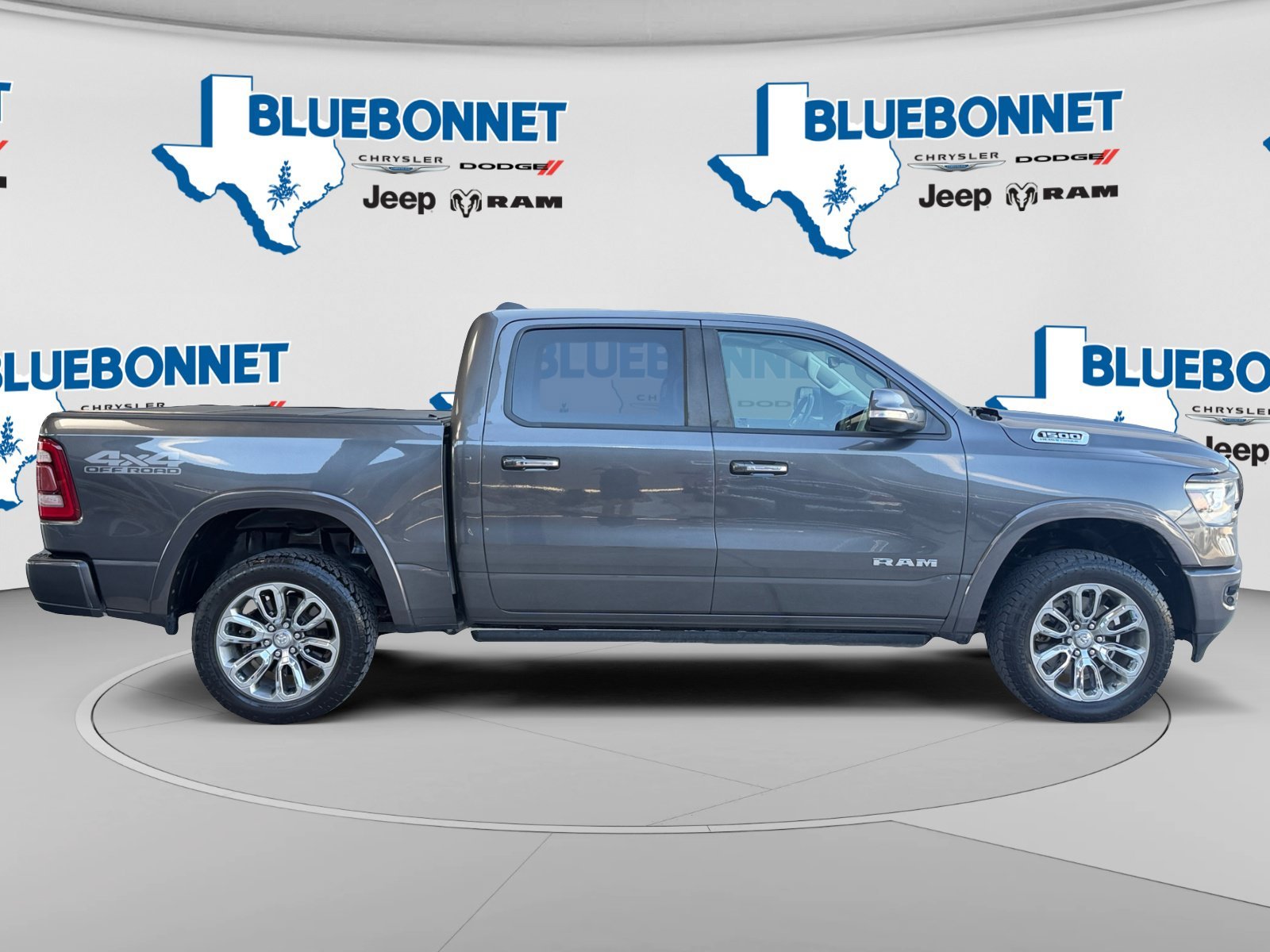 Used 2022 Granite Crystal Metallic Clearcoat Ram Laramie image 4