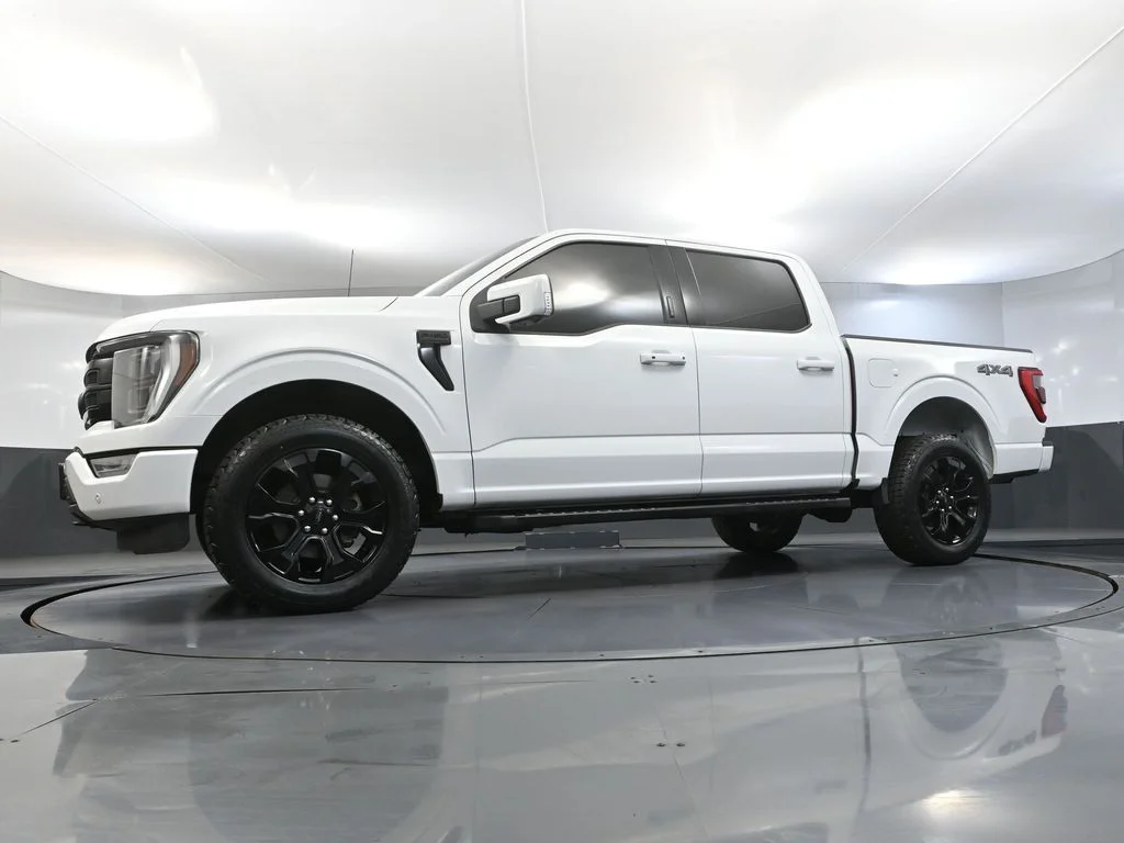 Used 2022 White Ford Lariat image 54