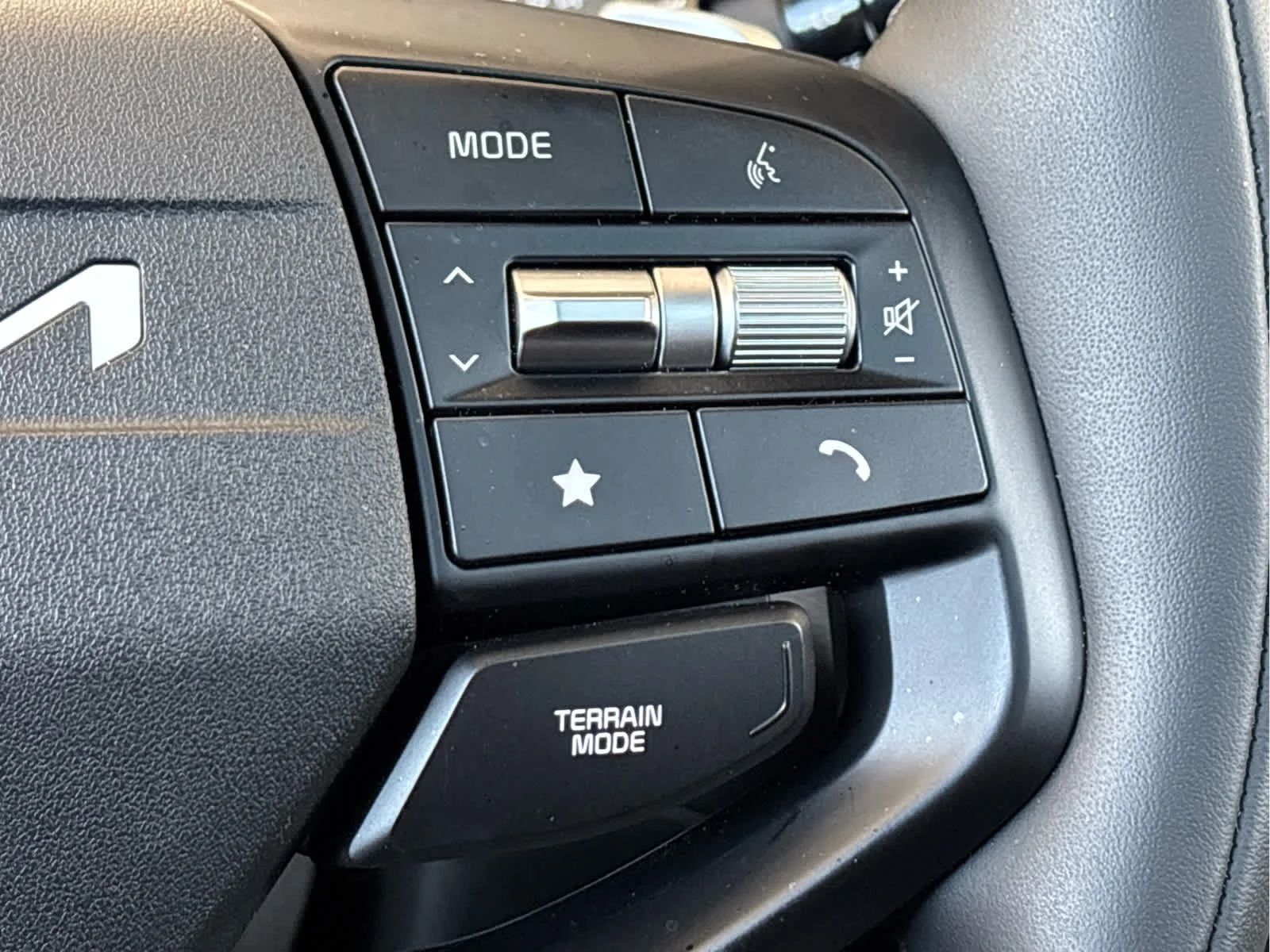 Used 2026  Kia X-Line Prestige image 15