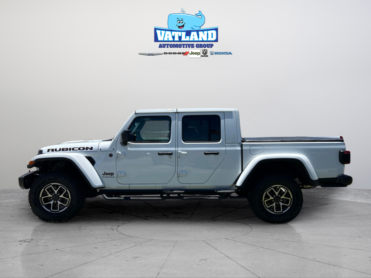 Used 2025 White Jeep Rubicon image 2