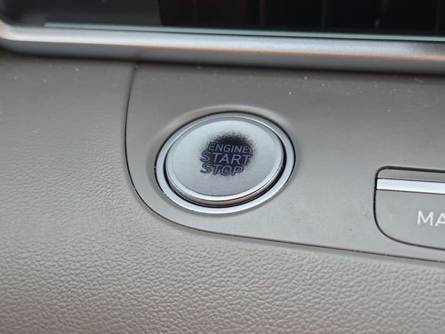 Used 2024 Gray Hyundai SEL image 16
