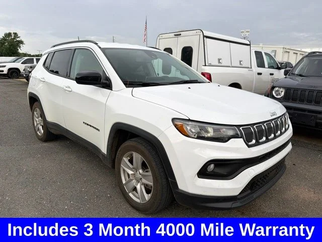 Used 2022 White Jeep Latitude image 1