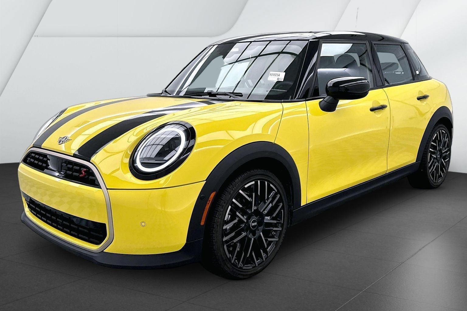 Used 2025 Sunny Side Yellow MINI Cooper S image 3