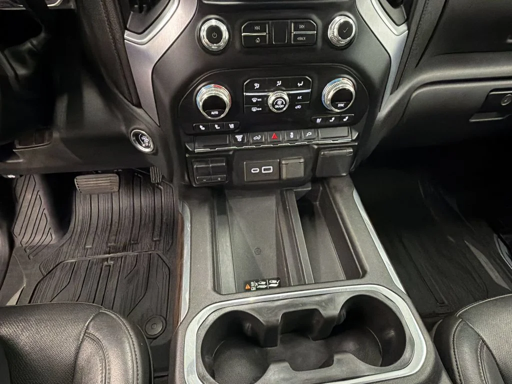 Used 2020 Onyx Black GMC SLT image 17