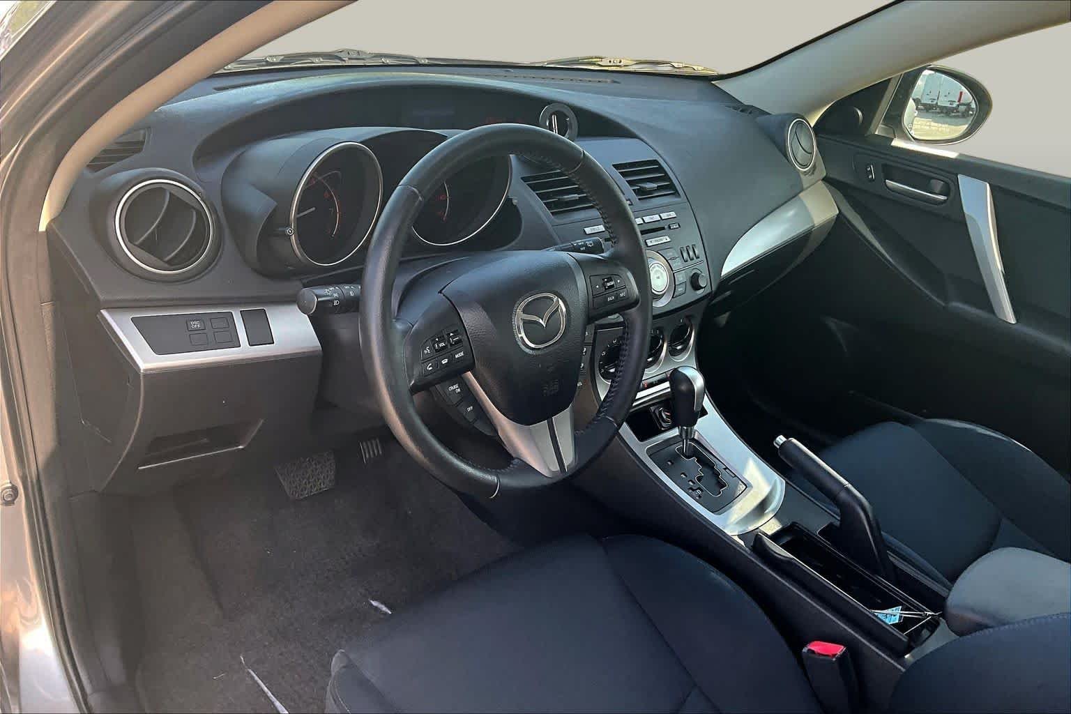 Used 2010 Liquid Silver Metallic Mazda s Sport image 16
