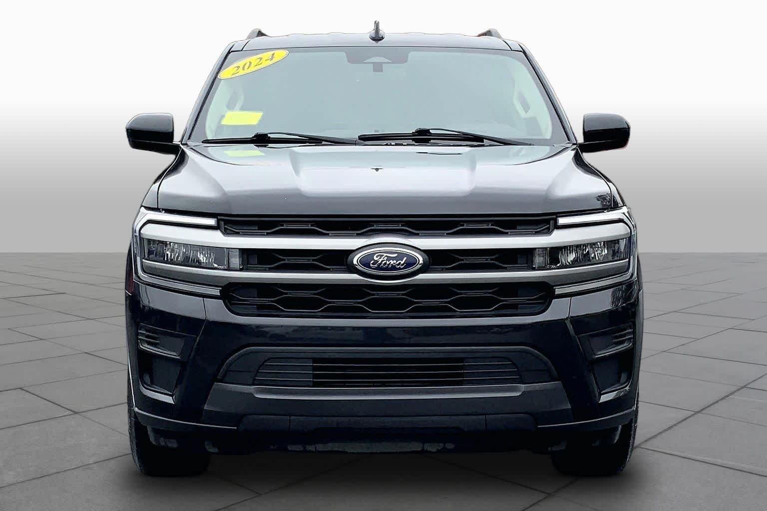 Certified Used 2024 Dark Ford XLT image 4