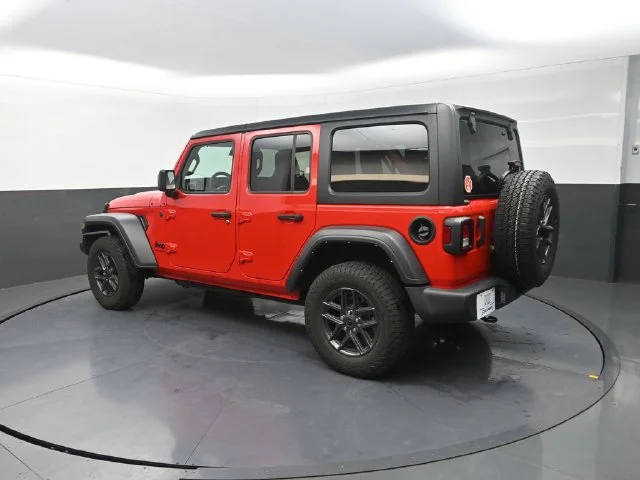 Used 2024 Red Jeep Sport S image 8