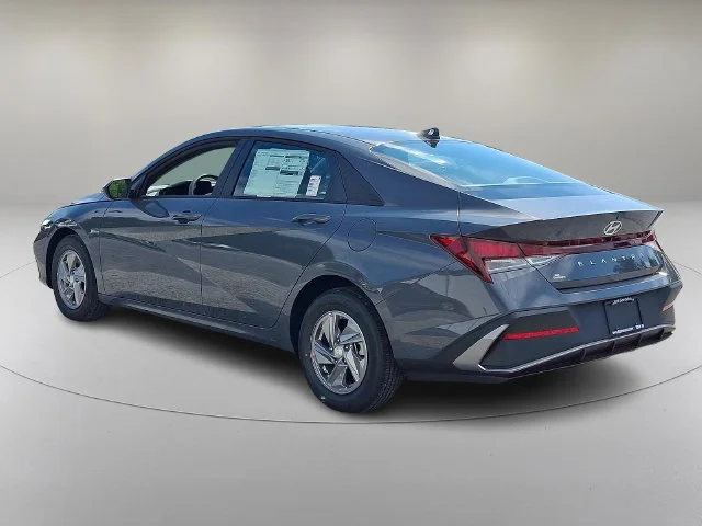 New 2026 Gray Hyundai SE image 3