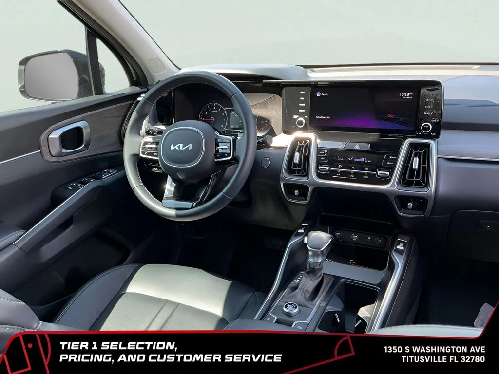 Used 2022 Gray Kia EX image 16