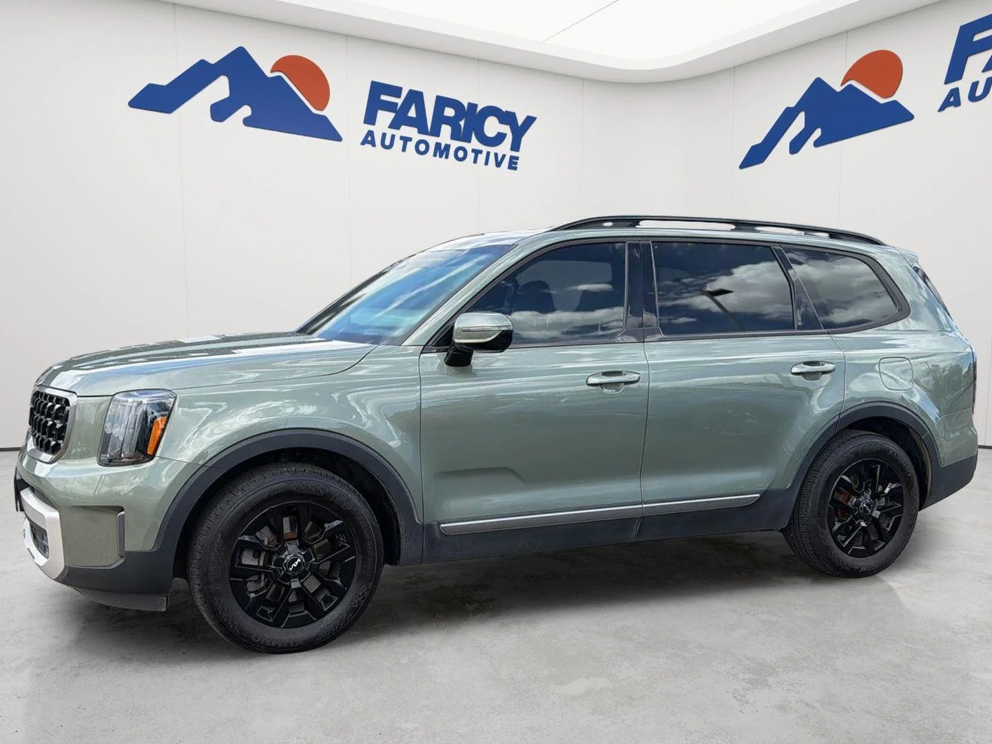 Used 2023 Jungle Green Kia SX-Prestige X-Pro image 1