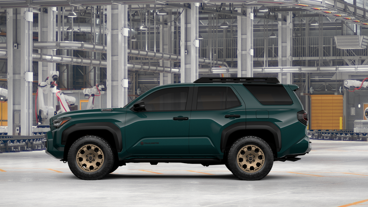 New 2026 Everest Toyota 4Runner Trailhunter image 6