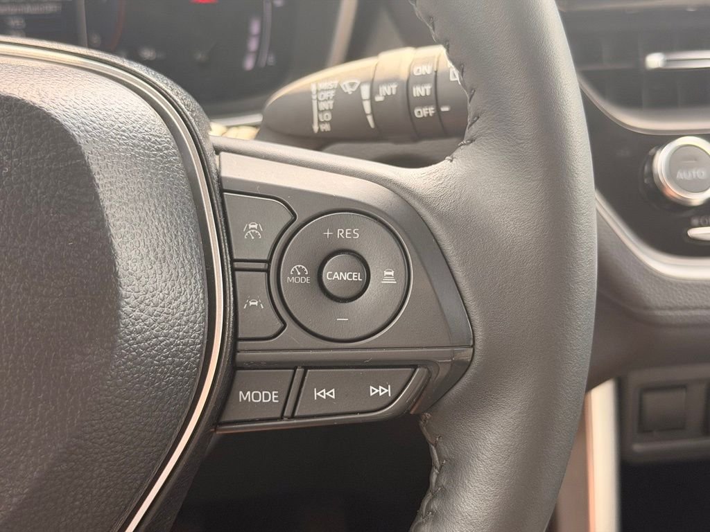 Used 2025 Silver Toyota XLE image 28