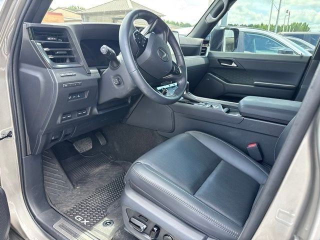 Used 2025 Silver Lexus 550 Overtrail+ image 13