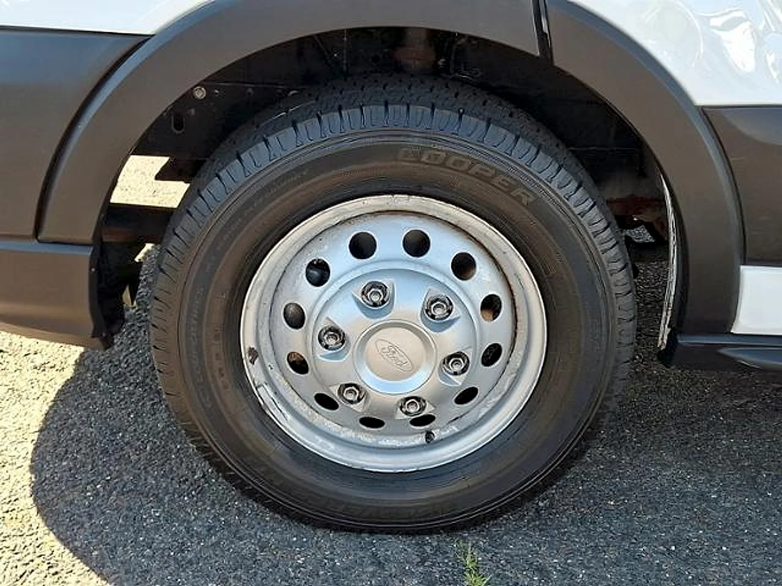Used 2020 Oxford White Ford Base image 9