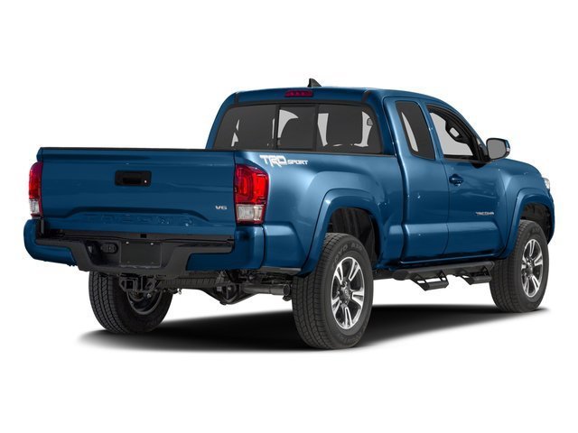 Used 2016  Toyota  image 2