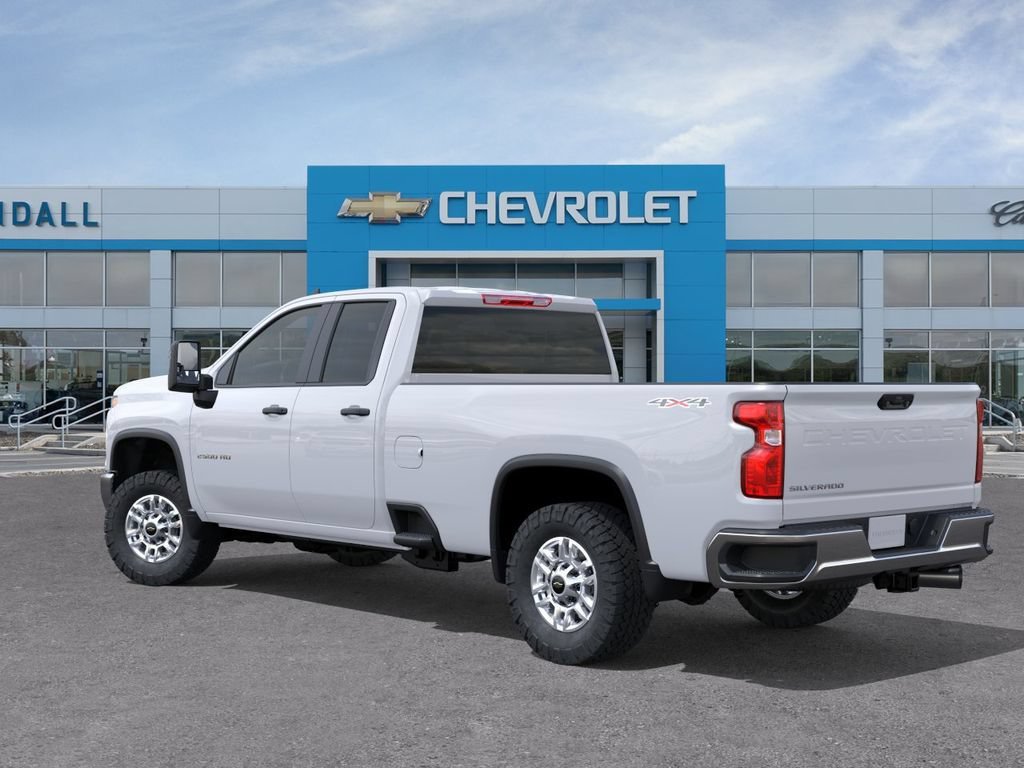 New 2026 Summit White Chevrolet WT image 3