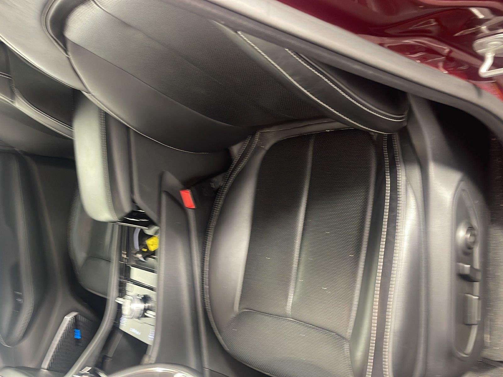 Used 2024 Velvet Red Pearlcoat Jeep Overland image 14