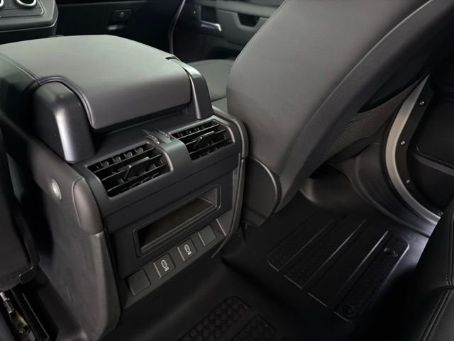 New 2026 Borasco Grey Land Rover X-Dynamic SE image 17