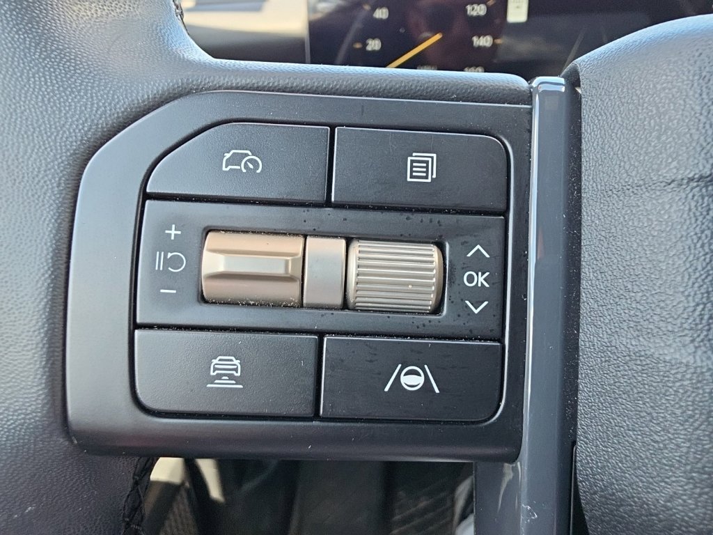 Used 2027 Black Kia SX image 22