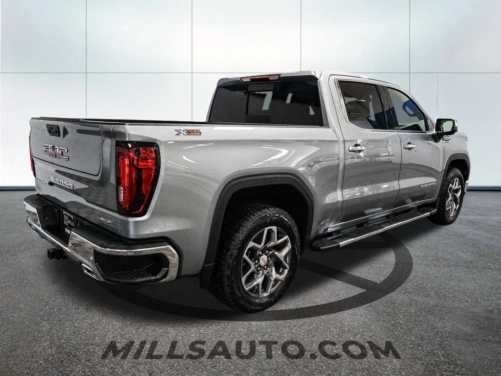 2026 GMC Sierra 1500 SLT - Photo 8